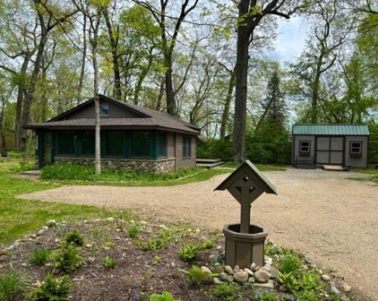 58665 Palmer Point Road, Colon