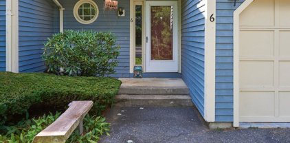 6 Village Green Unit 6, Sturbridge