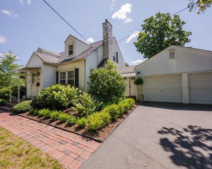 55 Beaufort Cir, Springfield