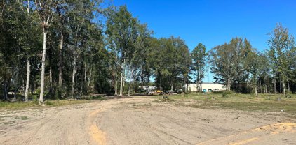 Nka 2 Acres Off Highway 613, Moss Point
