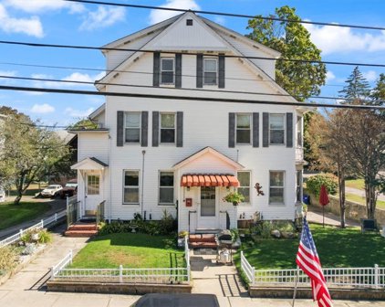 33 Grove Avenue Unit 5, Westerly