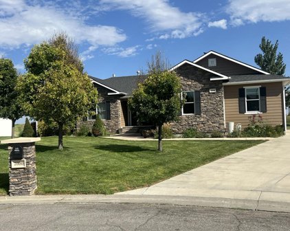 2000 Hillpointe Place, Dodge City