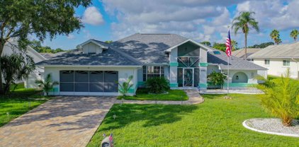 8142 Winding Oak Lane, Spring Hill