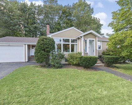 5 Paul Ave, Peabody