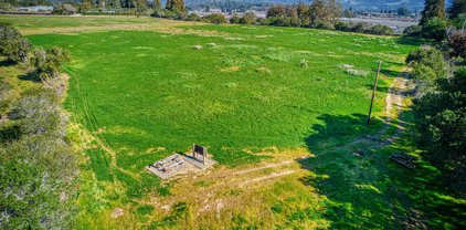 571 Calabasas RD, Watsonville