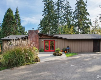 5071 New Sweden Avenue NE, Bainbridge Island