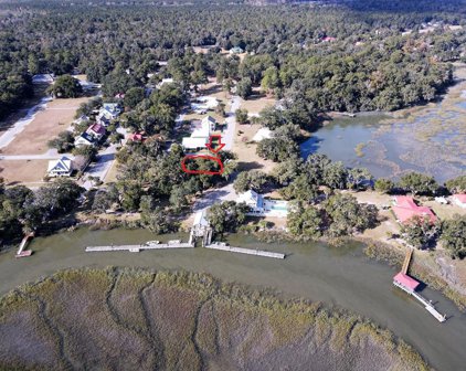 1 Marina Drive, Midway