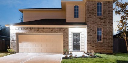 308 Barred Owl Court, Clute