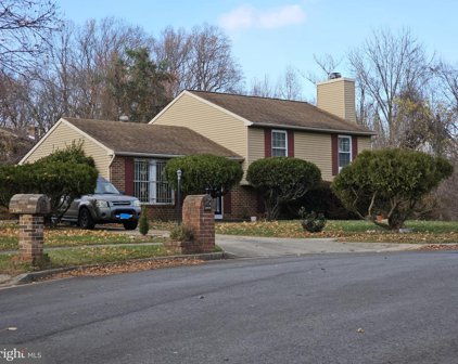 301 Hyannis Ct, Upper Marlboro