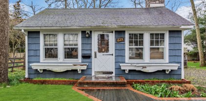 625 Cable Avenue, Beachwood