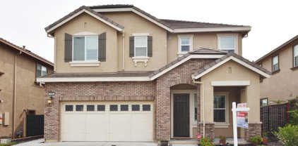 7505 Mindy Mae LN, Dublin