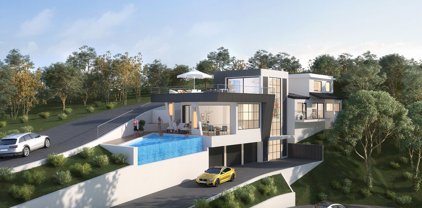 4741  Burgundy Rd, Woodland Hills