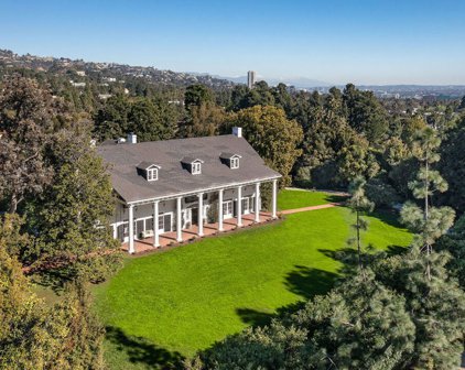 1006 N Crescent Drive, Beverly Hills