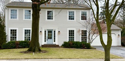 826 S Charles Avenue, Naperville