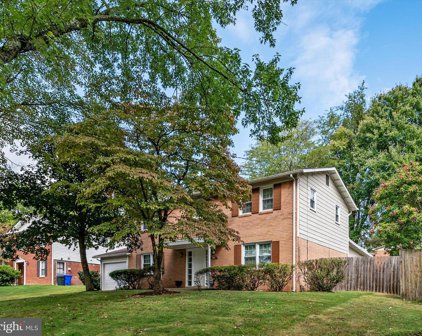 806 Downs Dr, Silver Spring