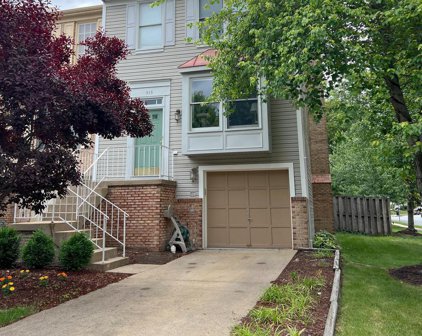 515 Herndon Woods Ct, Herndon