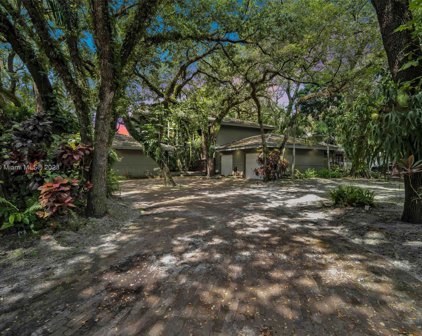 5891 Sw 37th Ter, Dania Beach