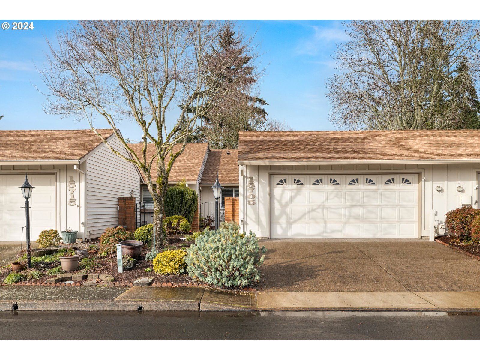 15705 SW OAKHILL LN, Portland, 97224