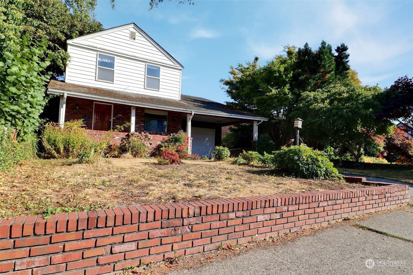 815 Hoyt Avenue, Everett MLS 2001776 Skyline Properties, Inc