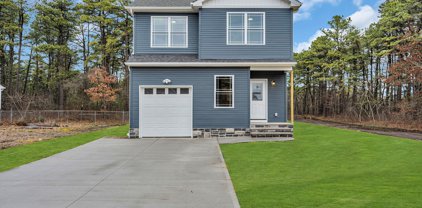 1241 Englemere Boulevard, Toms River