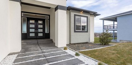 2457 Falconcrest Loop, Richland