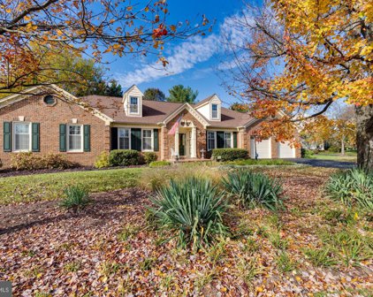 6464 Gristmill Square Ln, Centreville