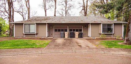 585 Manor (-595) Wy, Lebanon