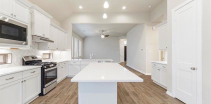 4810 Vaughan Way, Iowa Colony