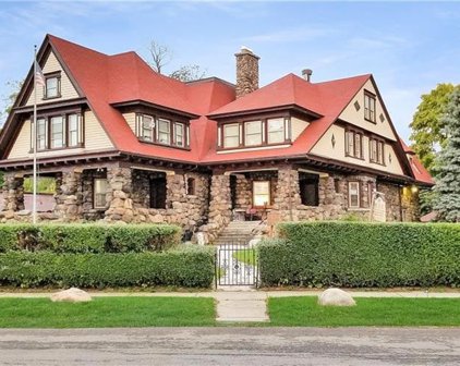 341 Portage  Road, Niagara Falls-City-291100