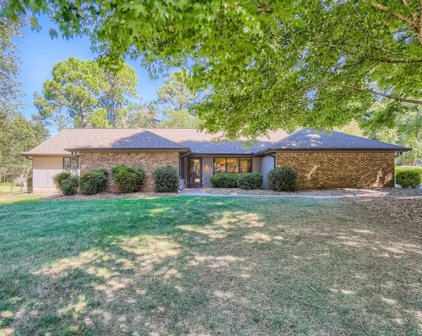 590 Hembree Road, Roswell