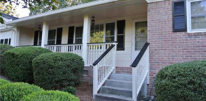 2017 Kensington High Sw Street, Lilburn