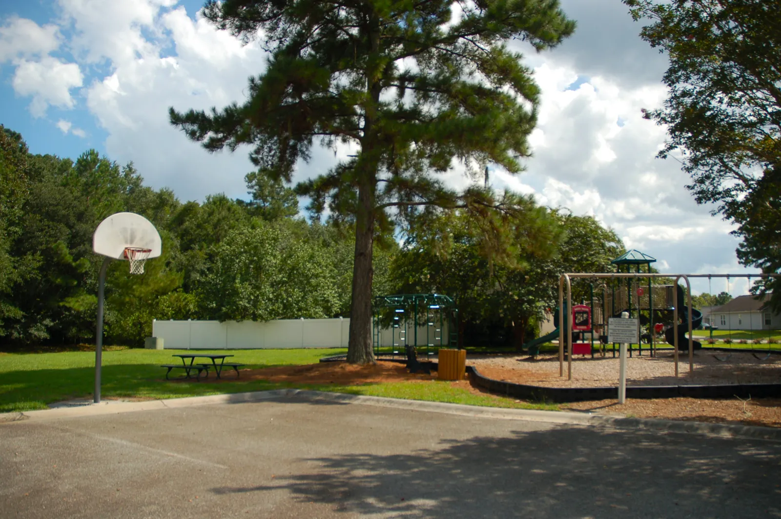 Sandy Pointe playground and basketball court in Bluffton SC
