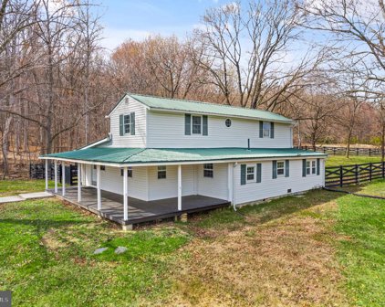 13757 Mountain Rd, Purcellville