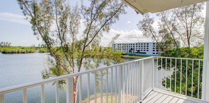 8240 Sw 210th St Unit #320, Cutler Bay