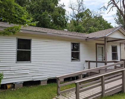 215 Blackshear Street, Tomball