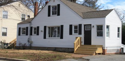 9515 49th Ave, College Park
