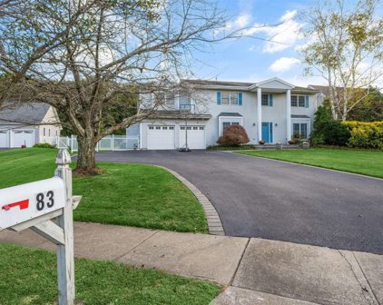 83 Caramel Road, Commack
