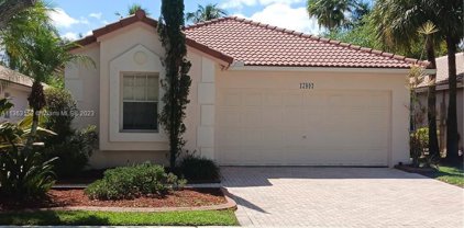 17092 Nw 10th St, Pembroke Pines
