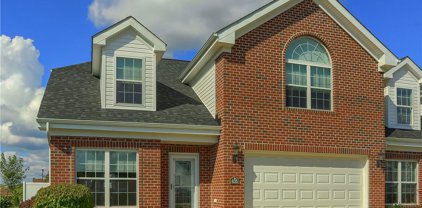 435 River Glen Drive Unit 10A, Economy