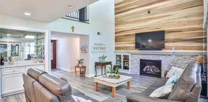 9453 Friendly Woods Lane, Whittier