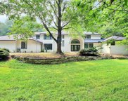 135 W Juniper Lane, Moreland Hills image