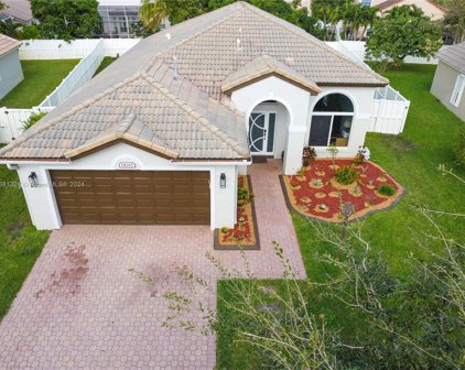 14265 Nw 18th Pl, Pembroke Pines