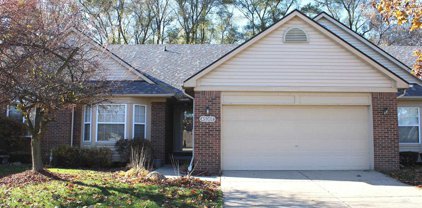 45307 Manor, Shelby Twp