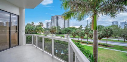 20185 E Country Club Dr Unit #206, Aventura