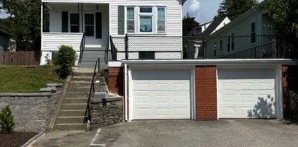 75 Sunset Avenue, North Providence
