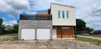 120 Pierce Ave Unit A, San Antonio