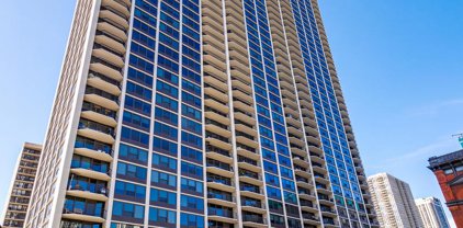 1560 N Sandburg Terrace Unit #4106J, Chicago
