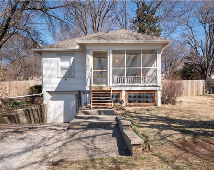 10120 W 61 Street, Merriam