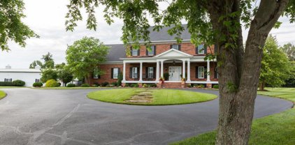 1221 Park Shore Rd, La Grange