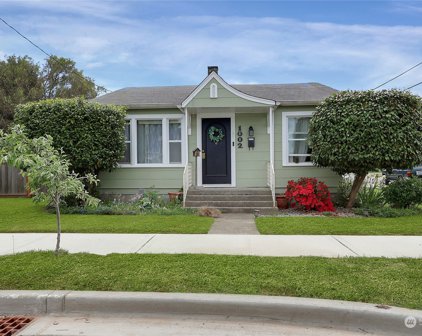 1002 Park Street, Sumner